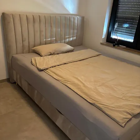 Apartament Mina